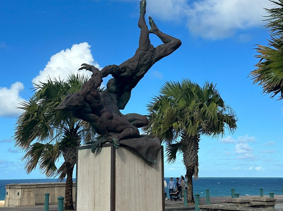 Ballaja Sculpture景点图片