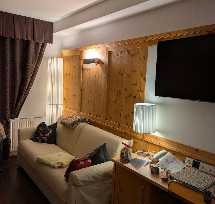 理意其尼酒店主图