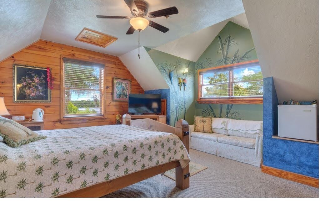 Cabin On The Lake主图