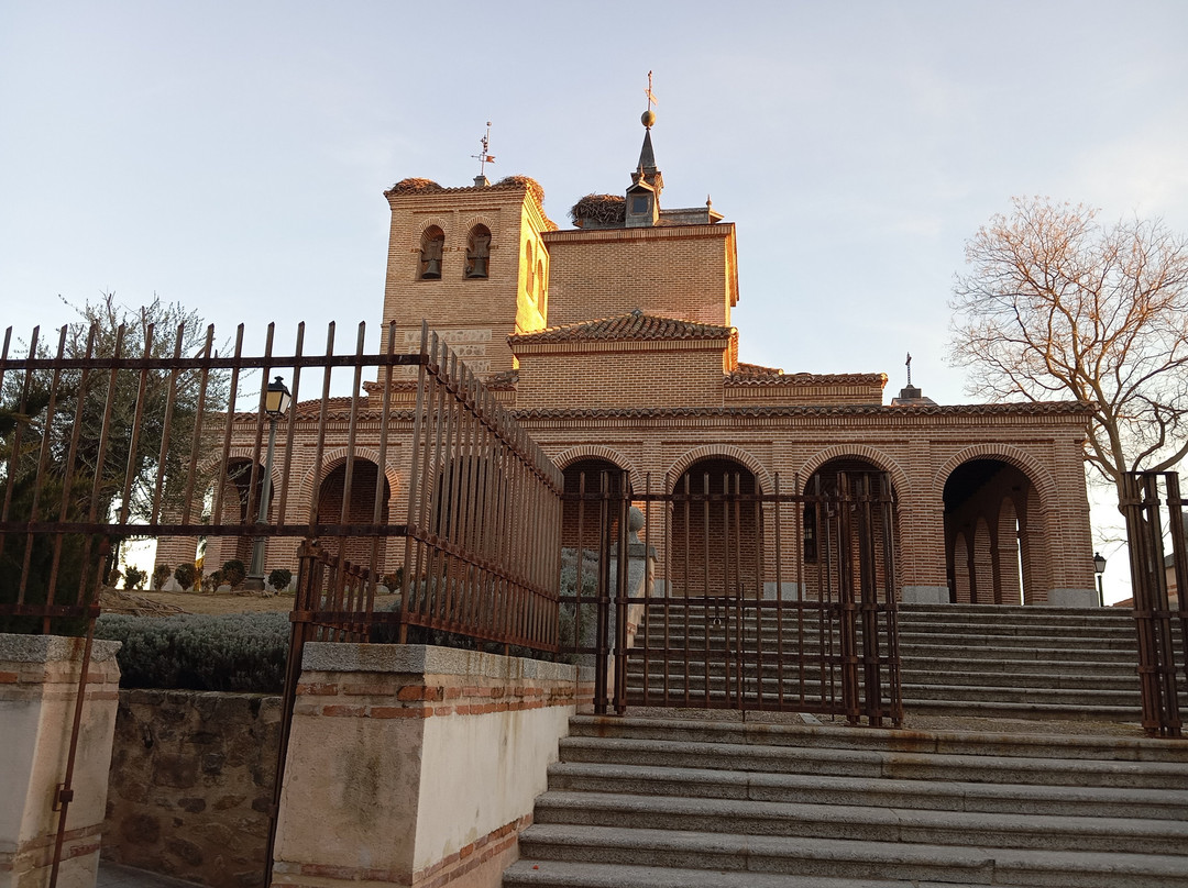 Iglesia de San Cristóbal-博阿迪利亚德尔蒙特必去景点