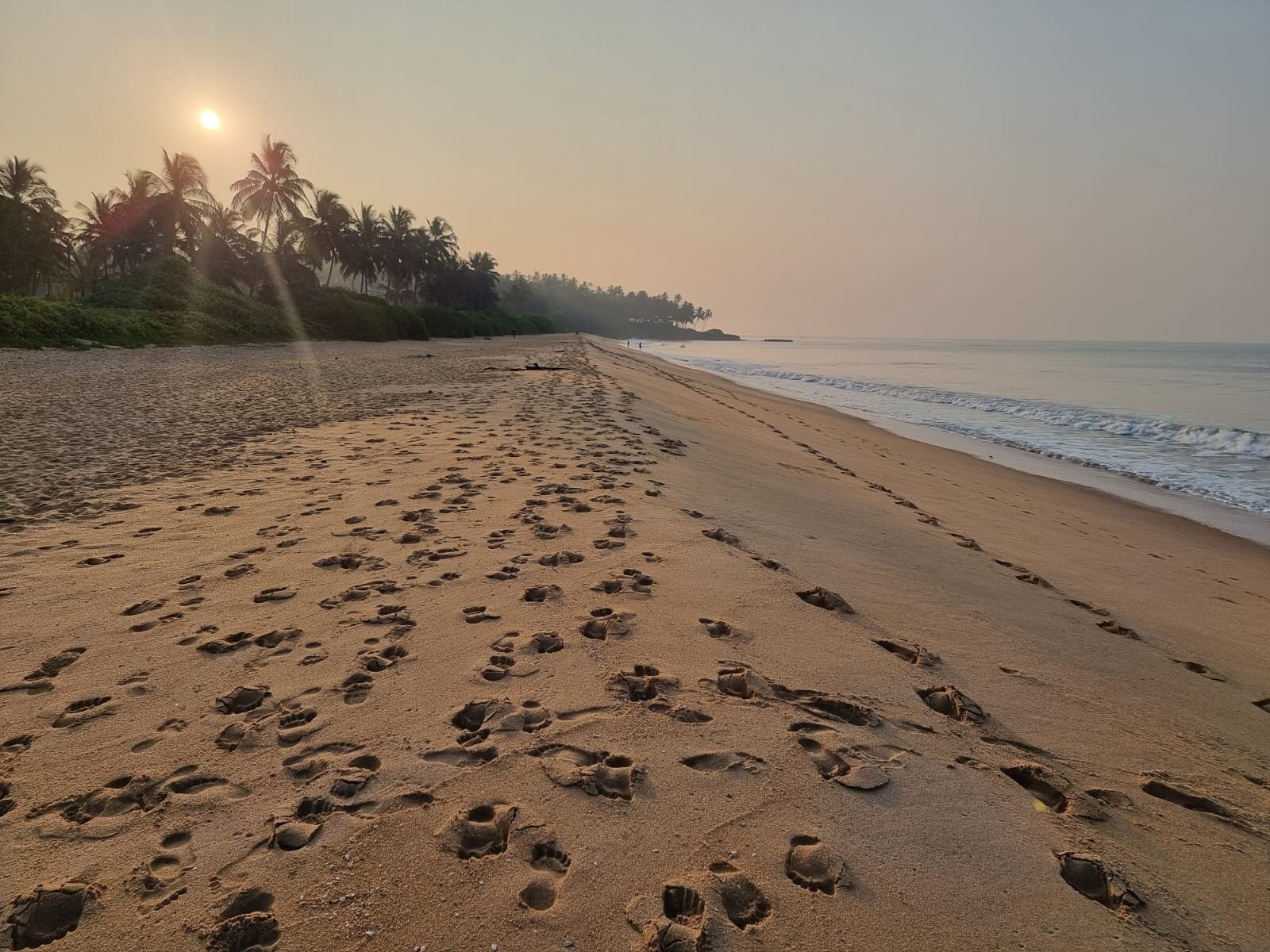 Kannur Beach House-泳池