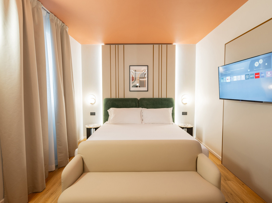 尹朋里亚酒店主图