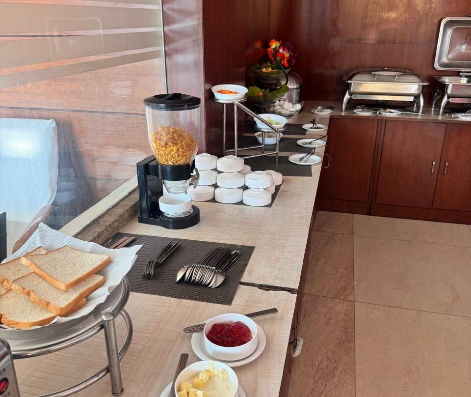 Hotel Ashwa Park主图