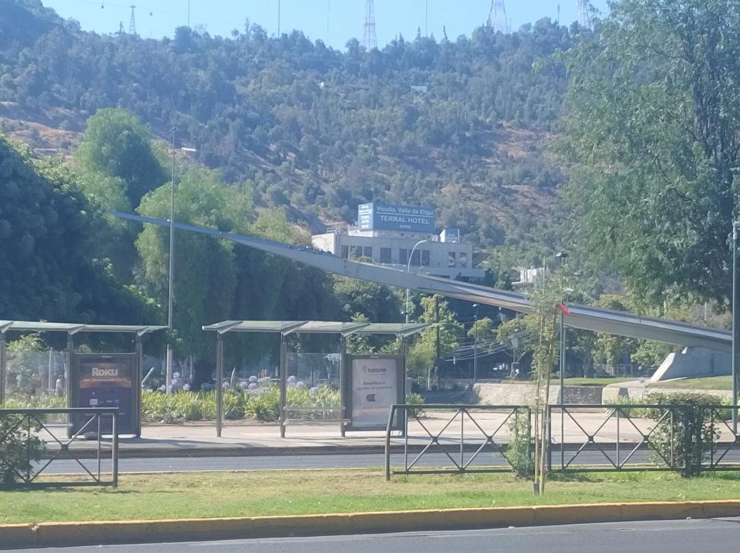 Plaza De La Aviación-圣地亚哥必去景点