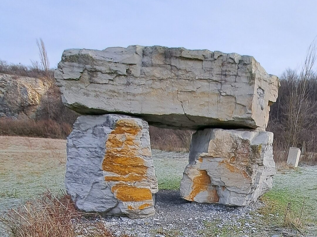 Dyckerhoff Park Myth Stone景点图片