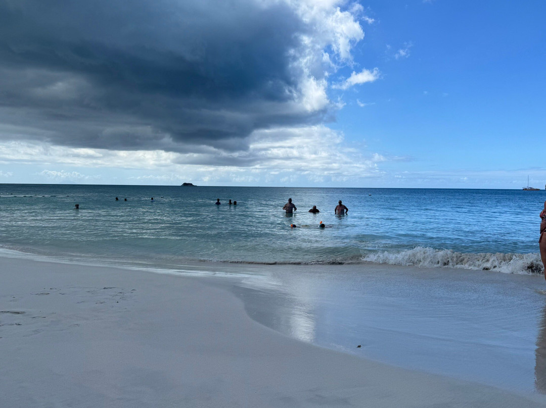 Dickenson Bay-安提瓜必去景点