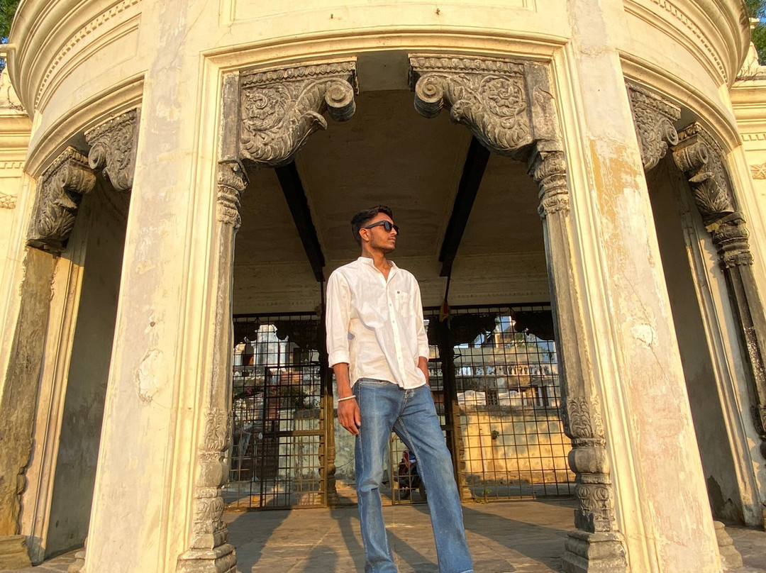 Rajwada Taxi Udaipur-乌代布尔必去景点