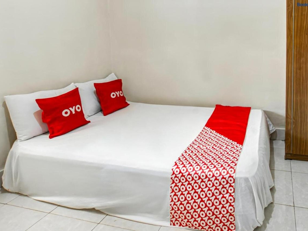 OYO 93657 Puri Batu Bolong主图