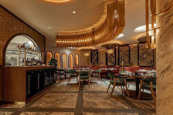 Regina’s Bar & Restaurant