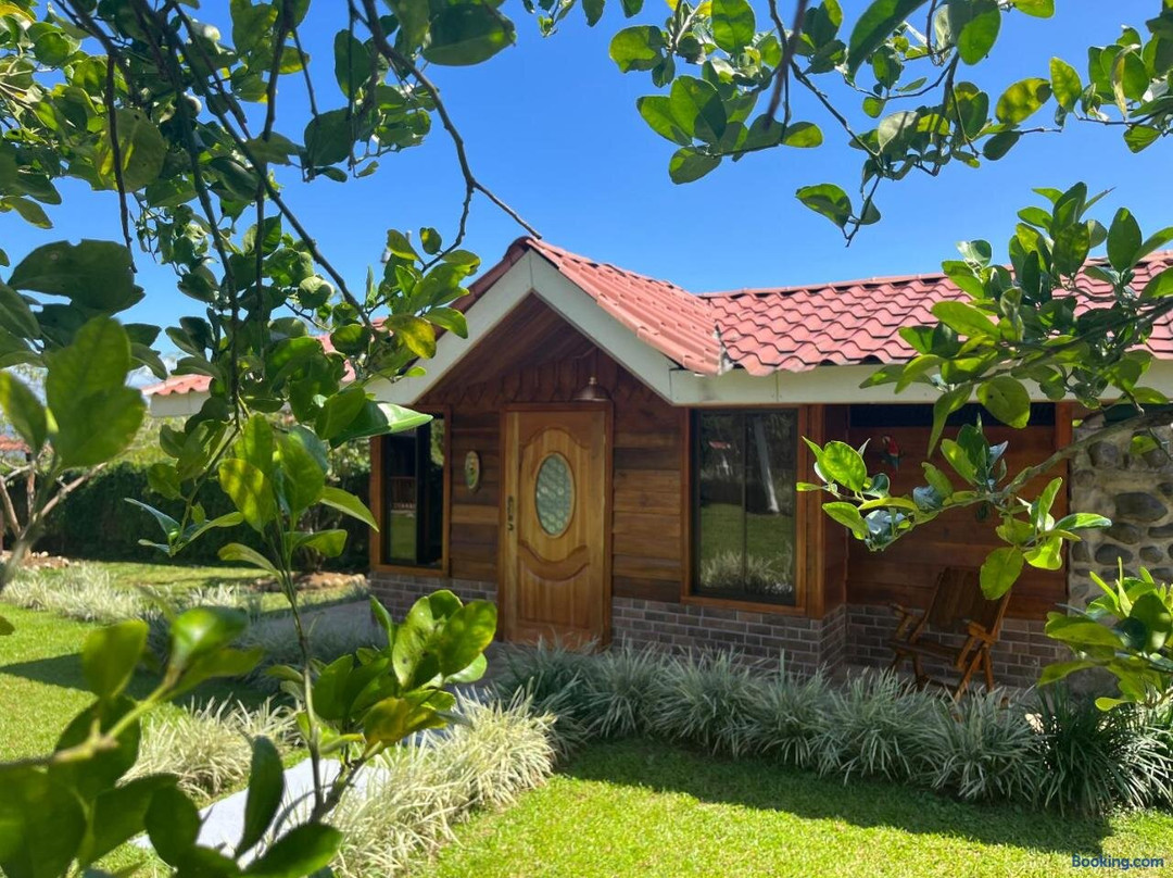 Pitangus Lodge