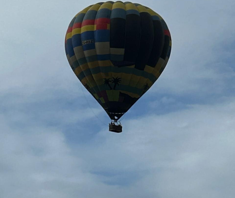 Hot Air Ballooning South Africa景点图片