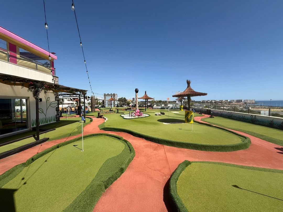 MiniGolf La Mosca-托雷维耶哈必去景点