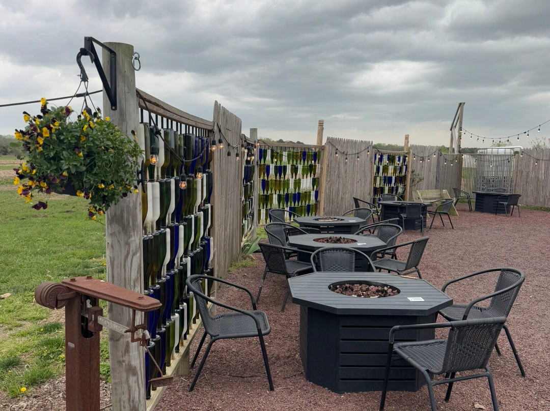 Windmill Creek Winery & Farm Kitchen-Berlin必去景点