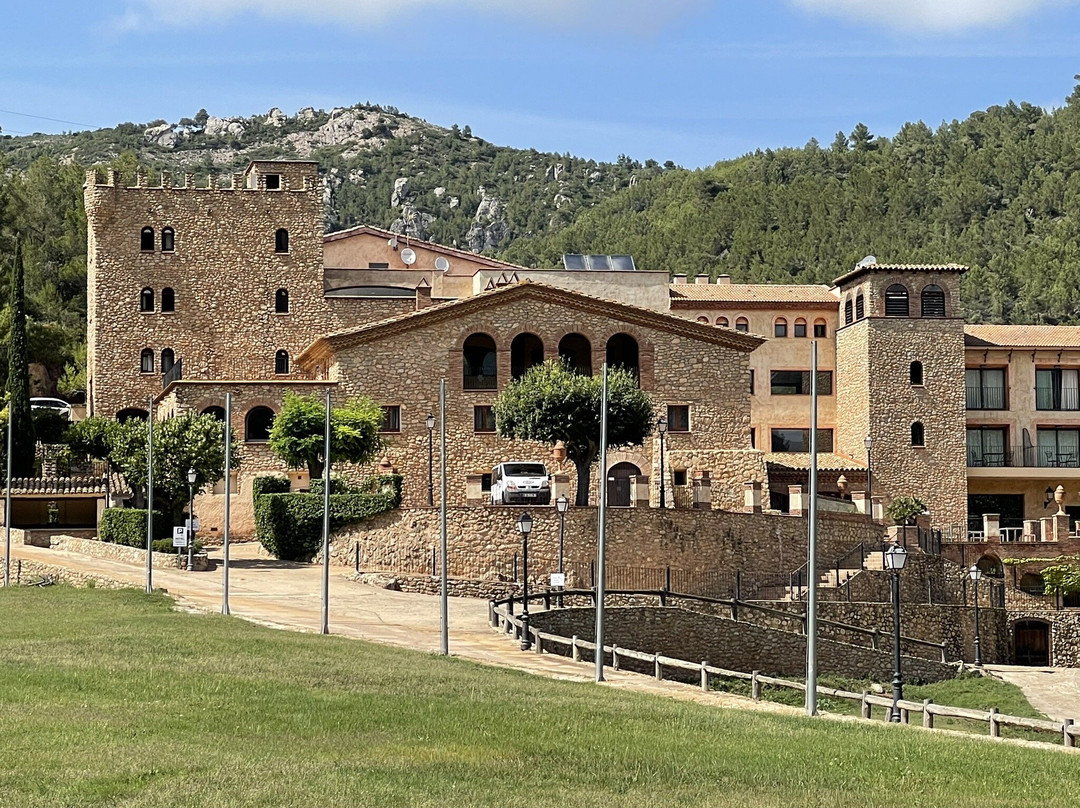 La Figuerola Hotel & Restaurant主图