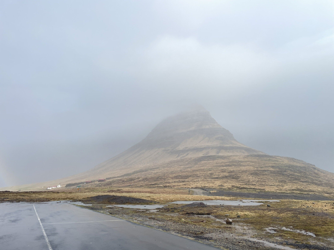 Kirkjufell Mountain景点图片