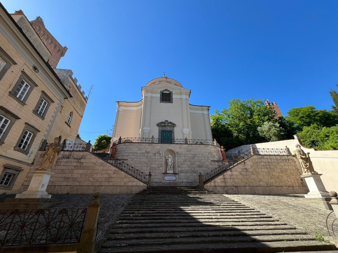 Rocca Federico II-圣米尼亚托必去景点