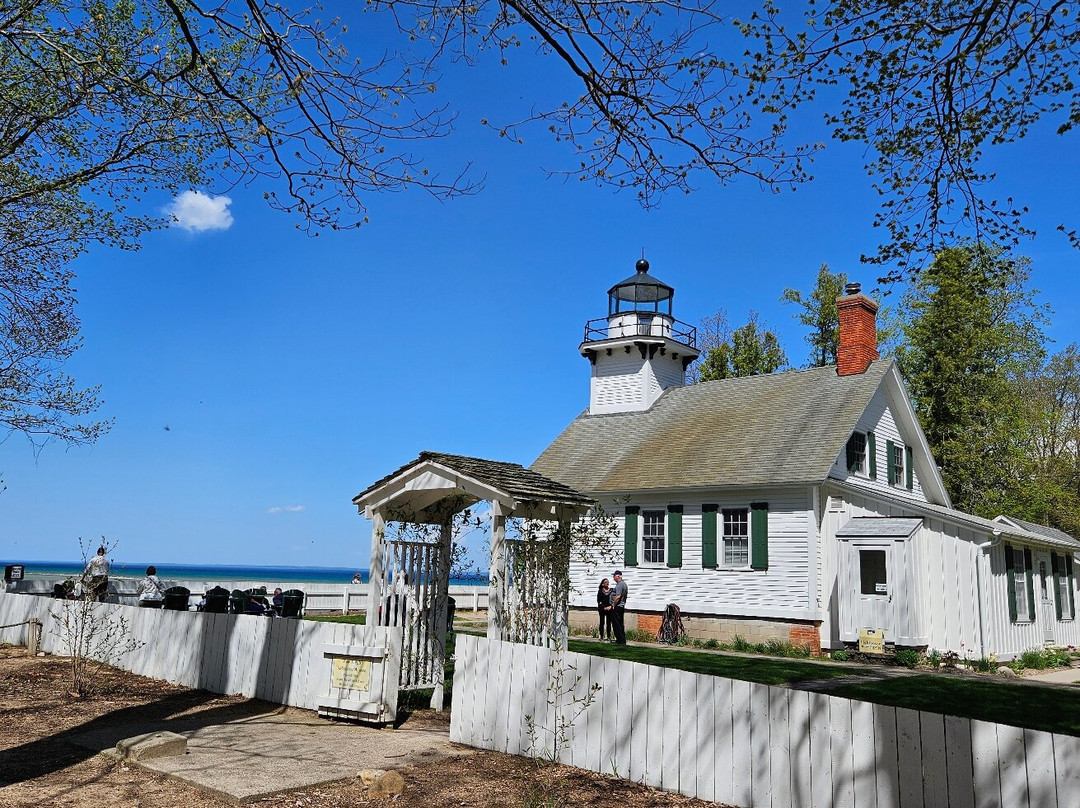 Mission Point Lighthouse-Old Mission必去景点