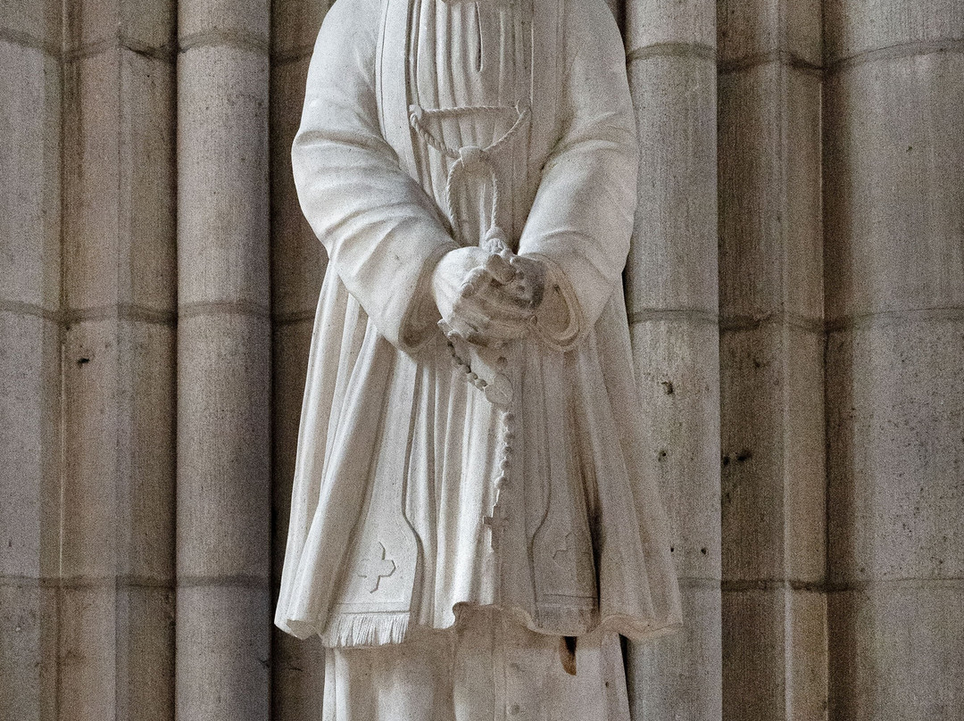 Eglise Notre-Dame-埃佩尔内必去景点