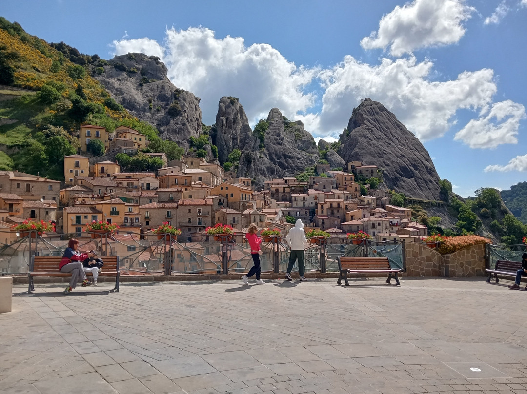 Punto Panoramico Piazza Emilio Caizzo景点图片