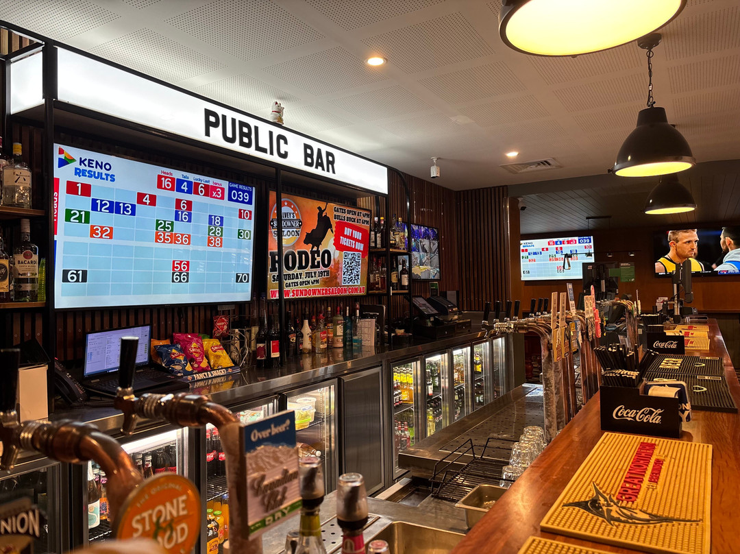 Falvey's Stock Hotel - Toowoomba