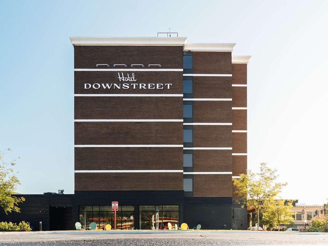 Hotel Downstreet主图