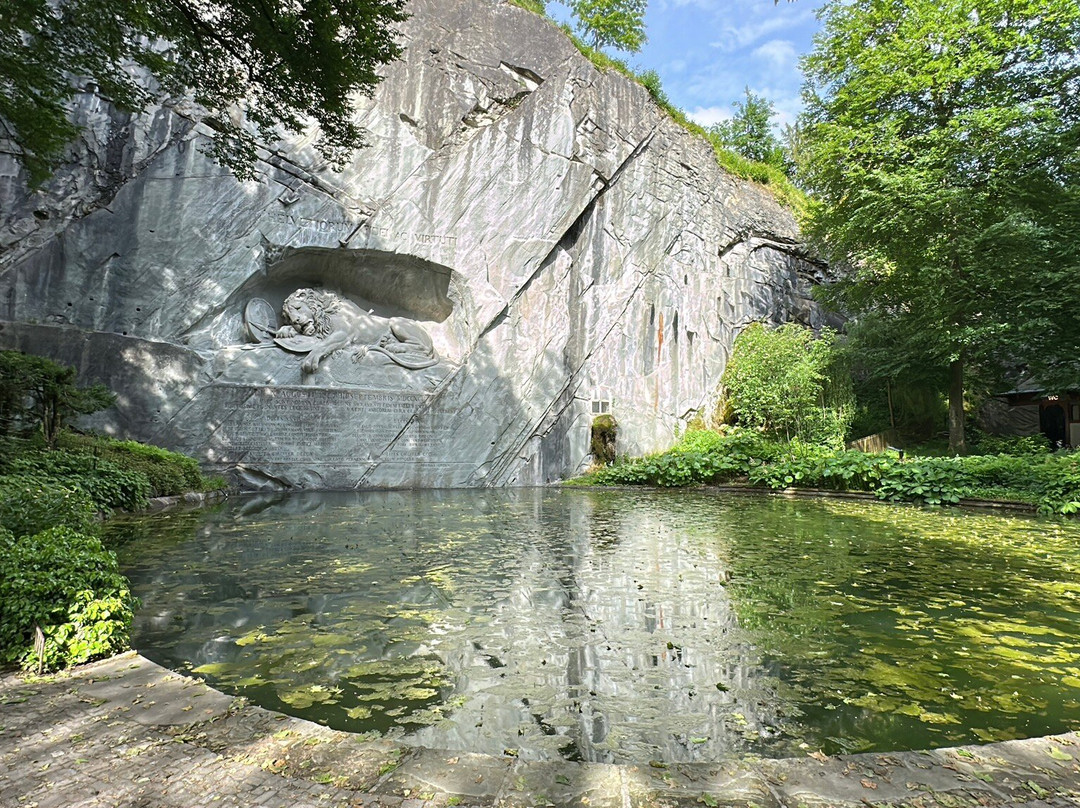 狮子纪念碑-卢塞恩必去景点