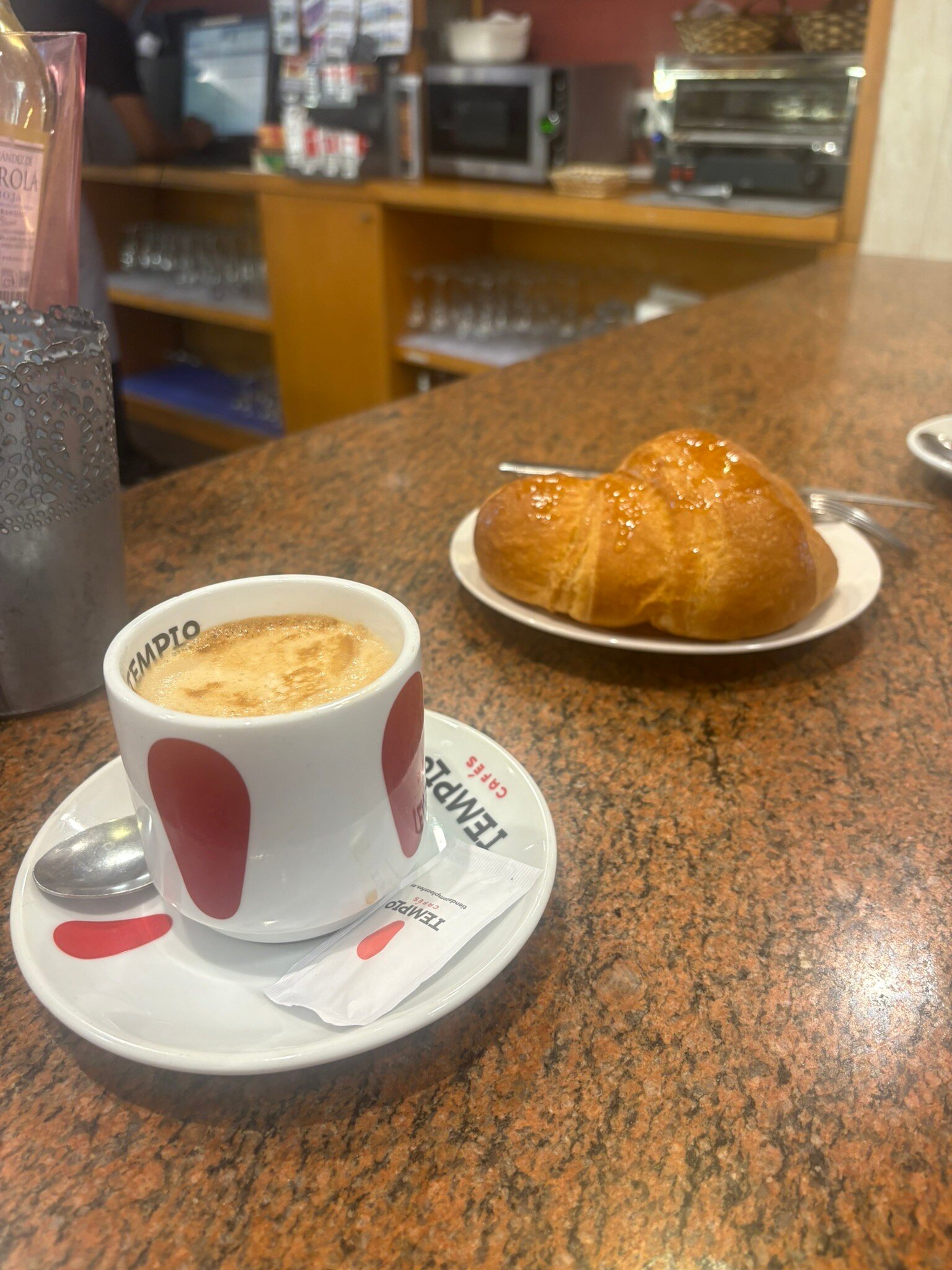 泽尼特洛格罗尼奥酒店-官方