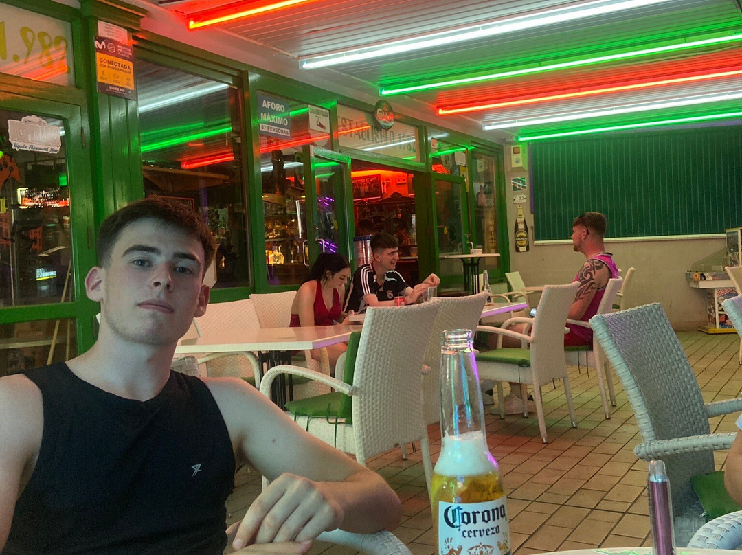 Flamingos Pub Santa Ponsa-圣庞沙必去景点