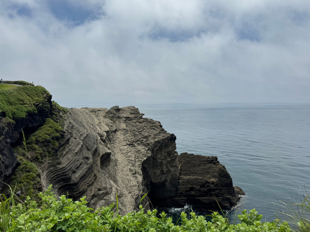 松岳山-西归浦市必去景点