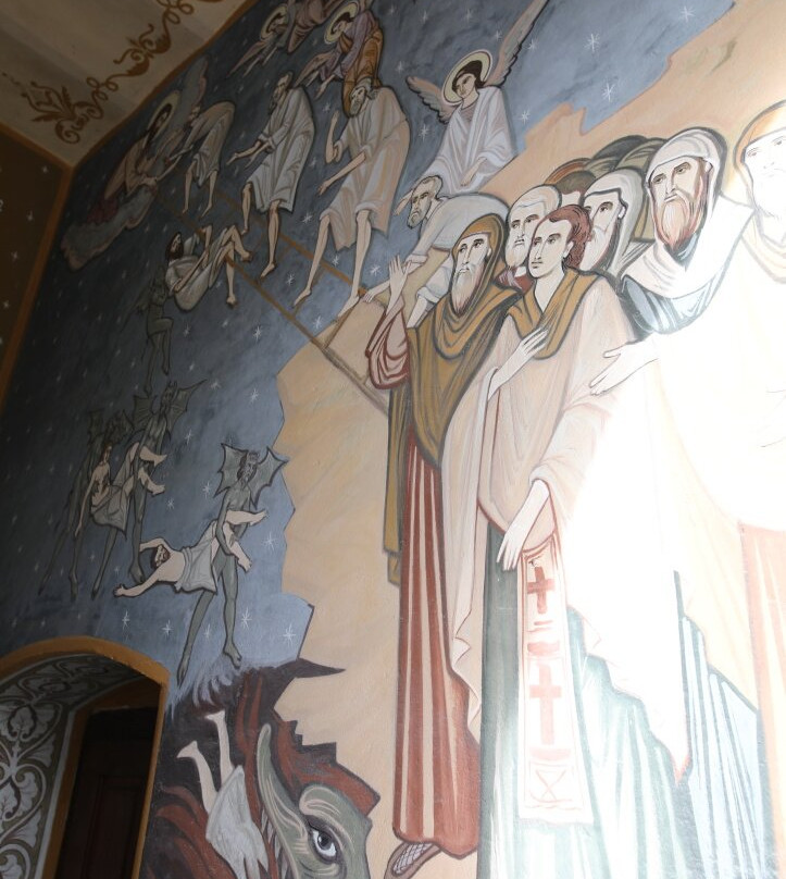 Biserica Sfinții Trei Ierarhi Din Bistrița-Bistrita Bargaului必去景点