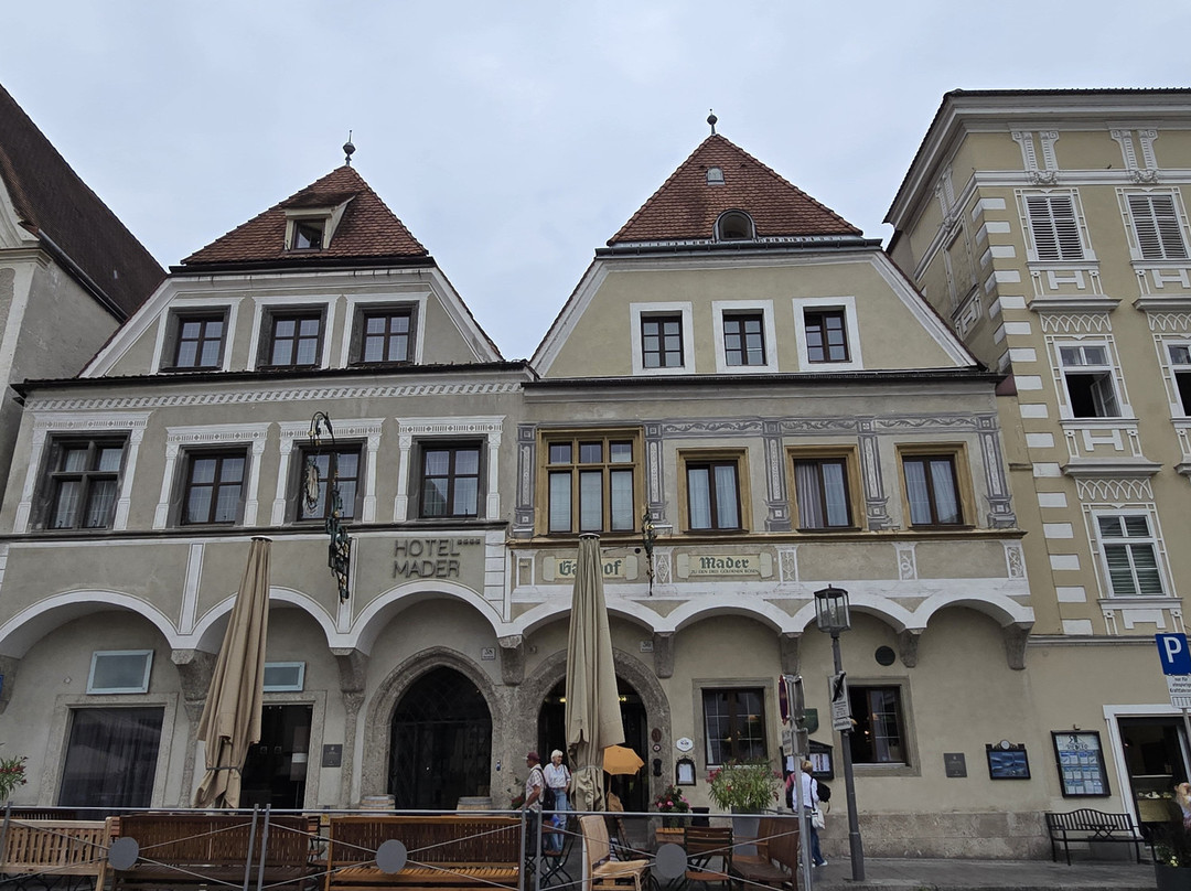 马德兰德酒店主图