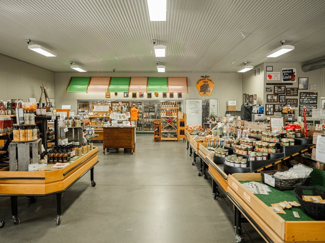 Oakwood Fruit Farm-Richland Center必去景点