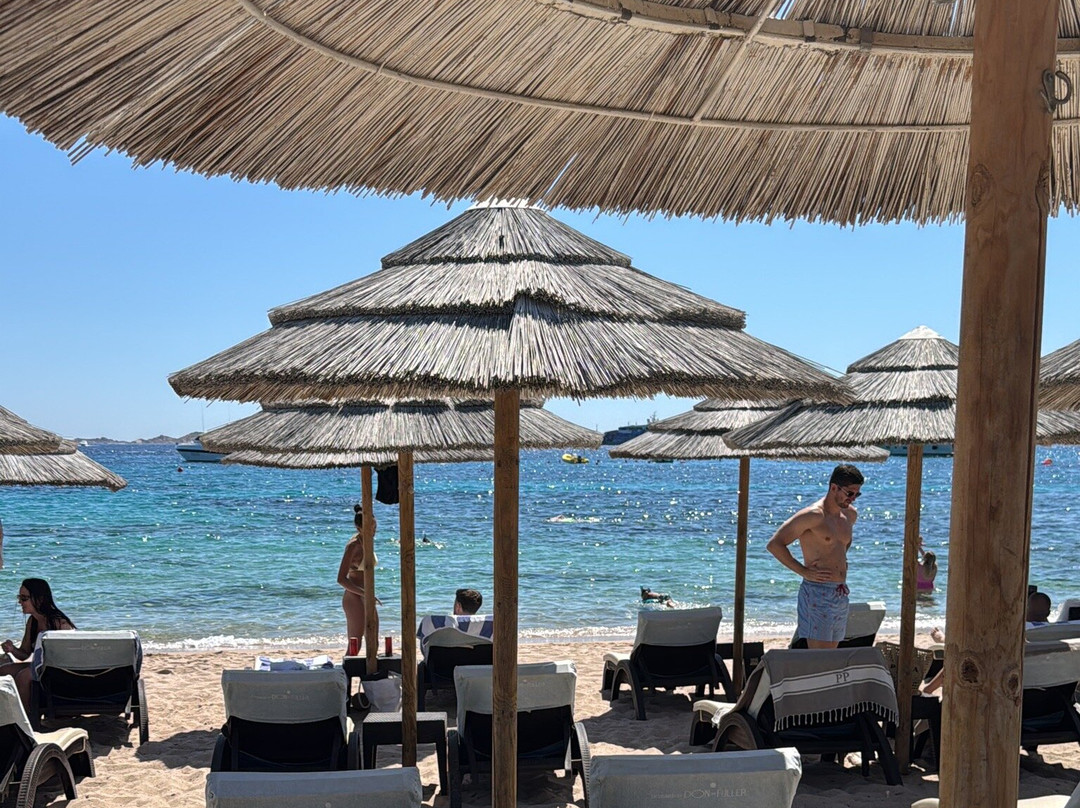 Shardana Beach Club-切尔沃港必去景点