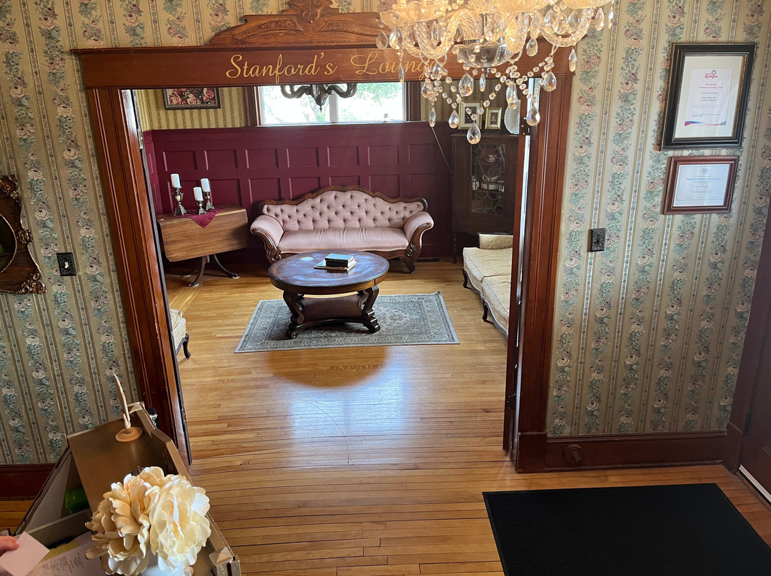 The Home Place Inn主图