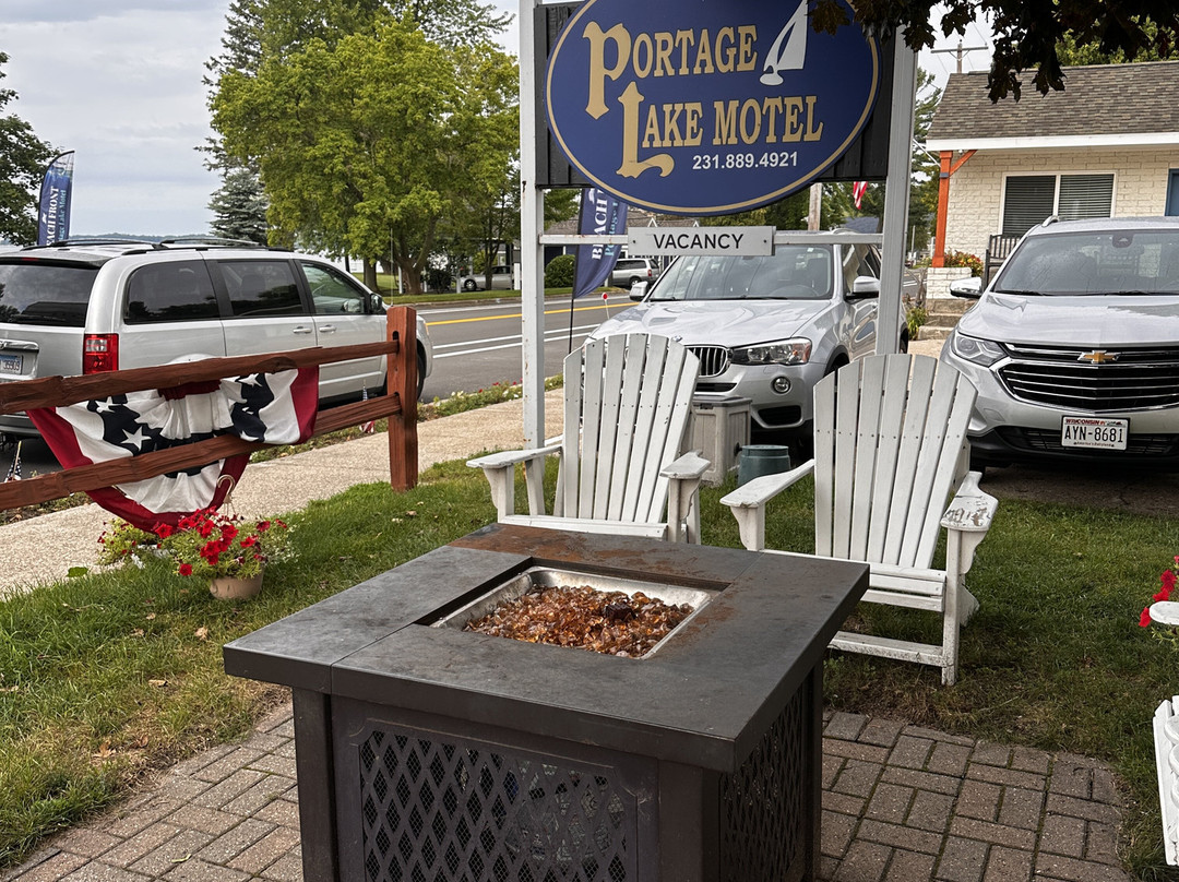 Portage Lake Motel主图
