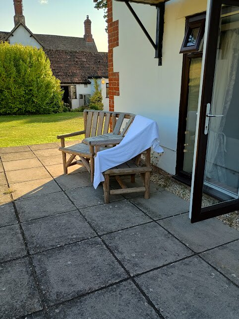 The White Horse Inn-官方