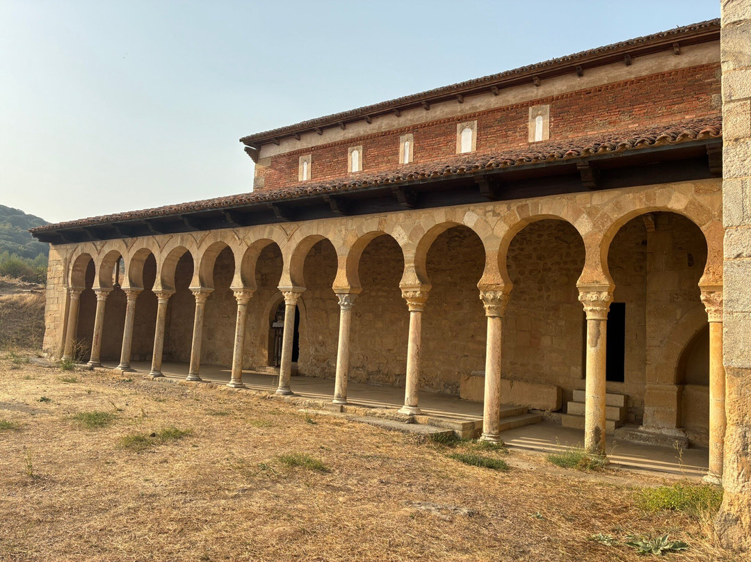 Monastery San Miguel de Escalada-Gradefes必去景点