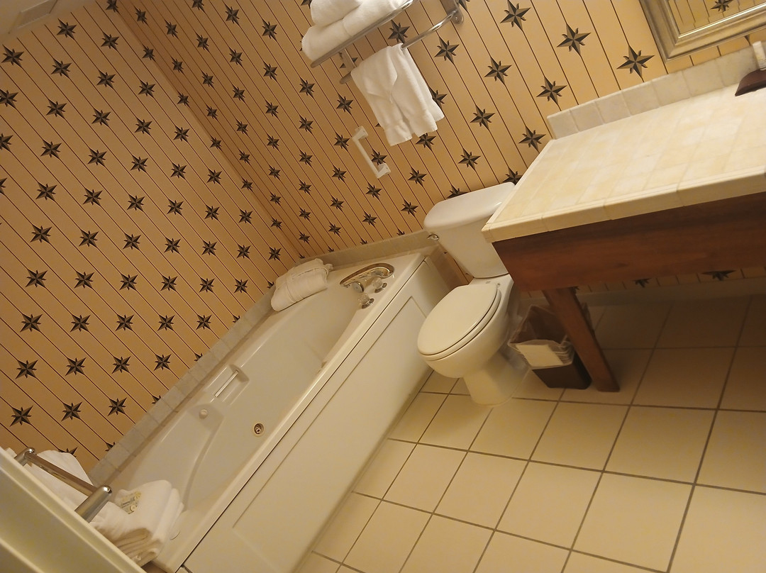 Plaza Inn And Suites At Ashland Creek主图