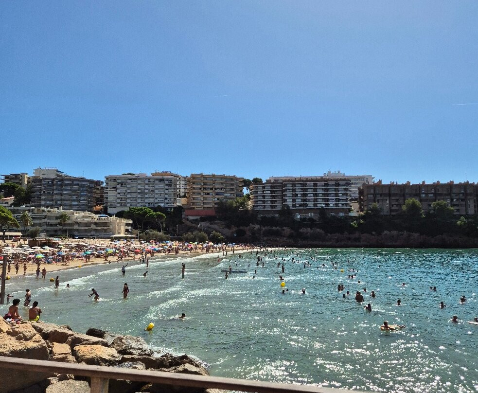 Platja dels Capellans-萨洛必去景点