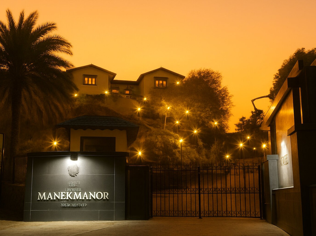 The Colonial Manek Manor主图