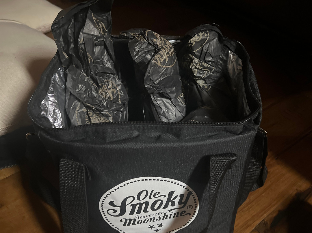 Ole Smoky Whiskey Barrelhouse-盖林柏格必去景点