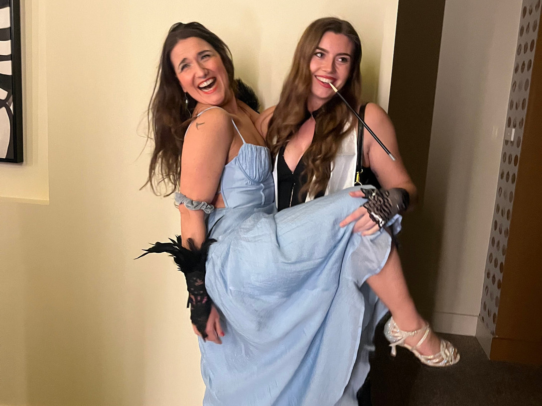 R&M Salsa and Bachata Dance School-悉尼必去景点