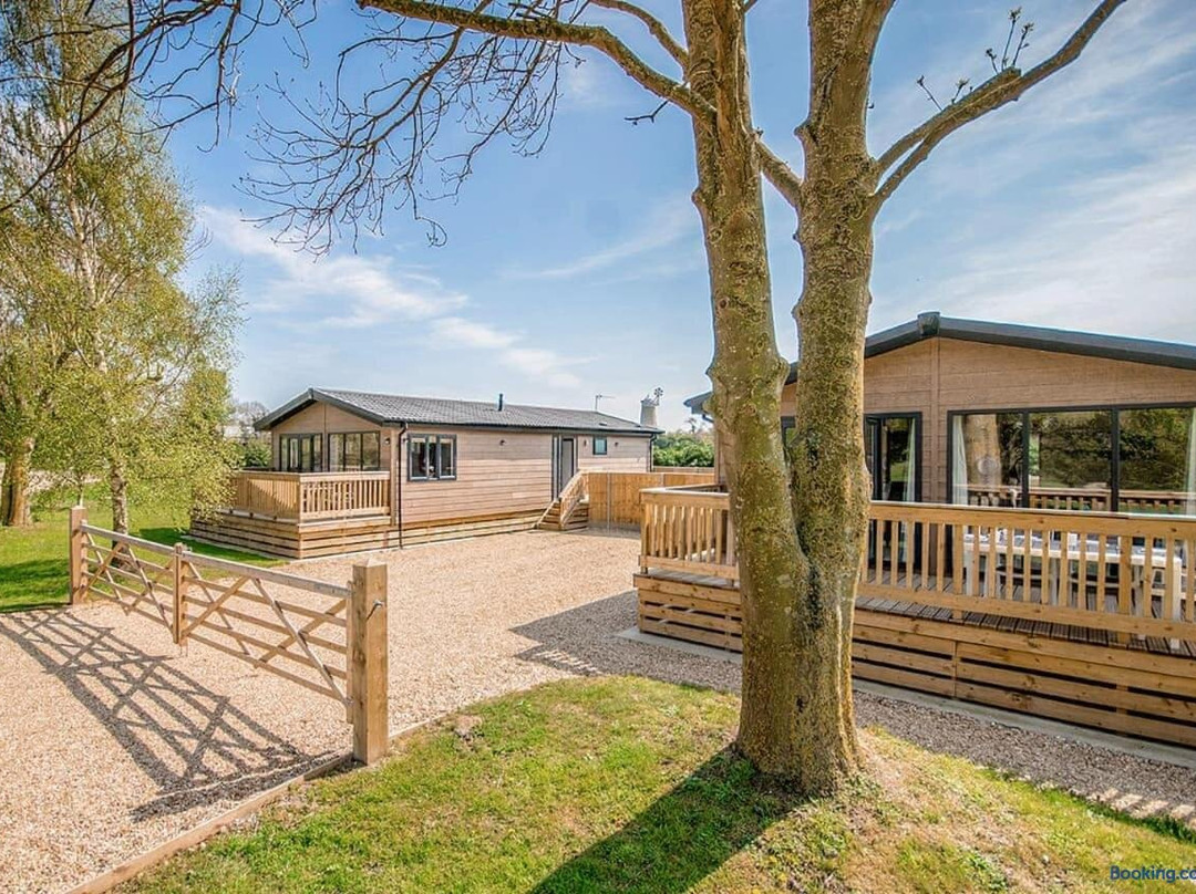 Hawthorn Glen Lodges