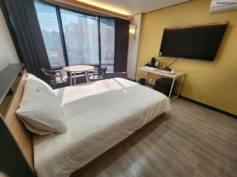 Yuna Hotel By Merciel