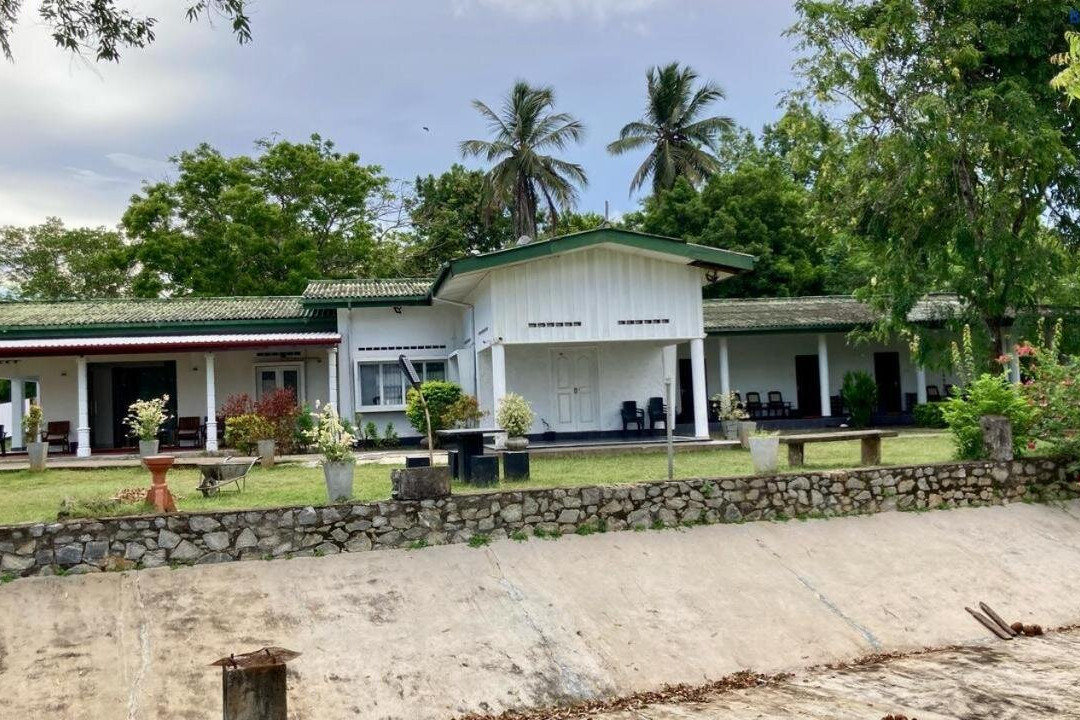 Circuit Bungalow Of Fisheries Corporation
