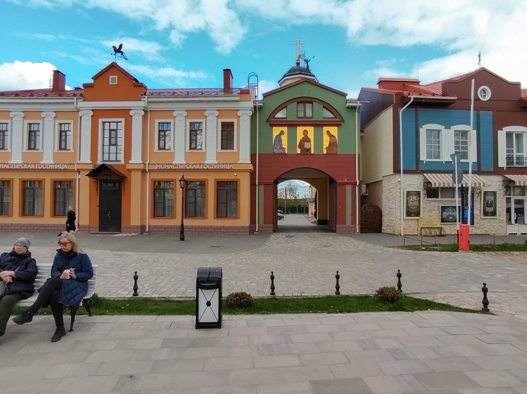 Sobornaya Square-Pechory必去景点