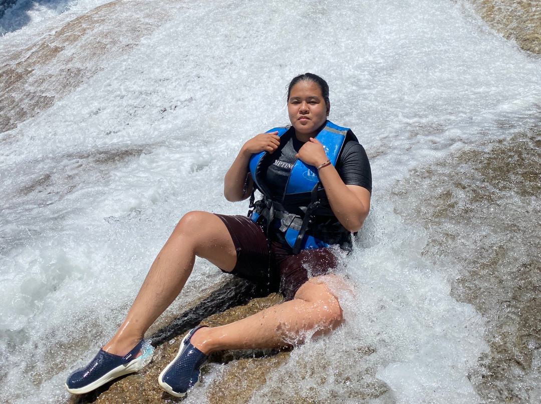 Blue Water Falls and Cave-Baggao必去景点