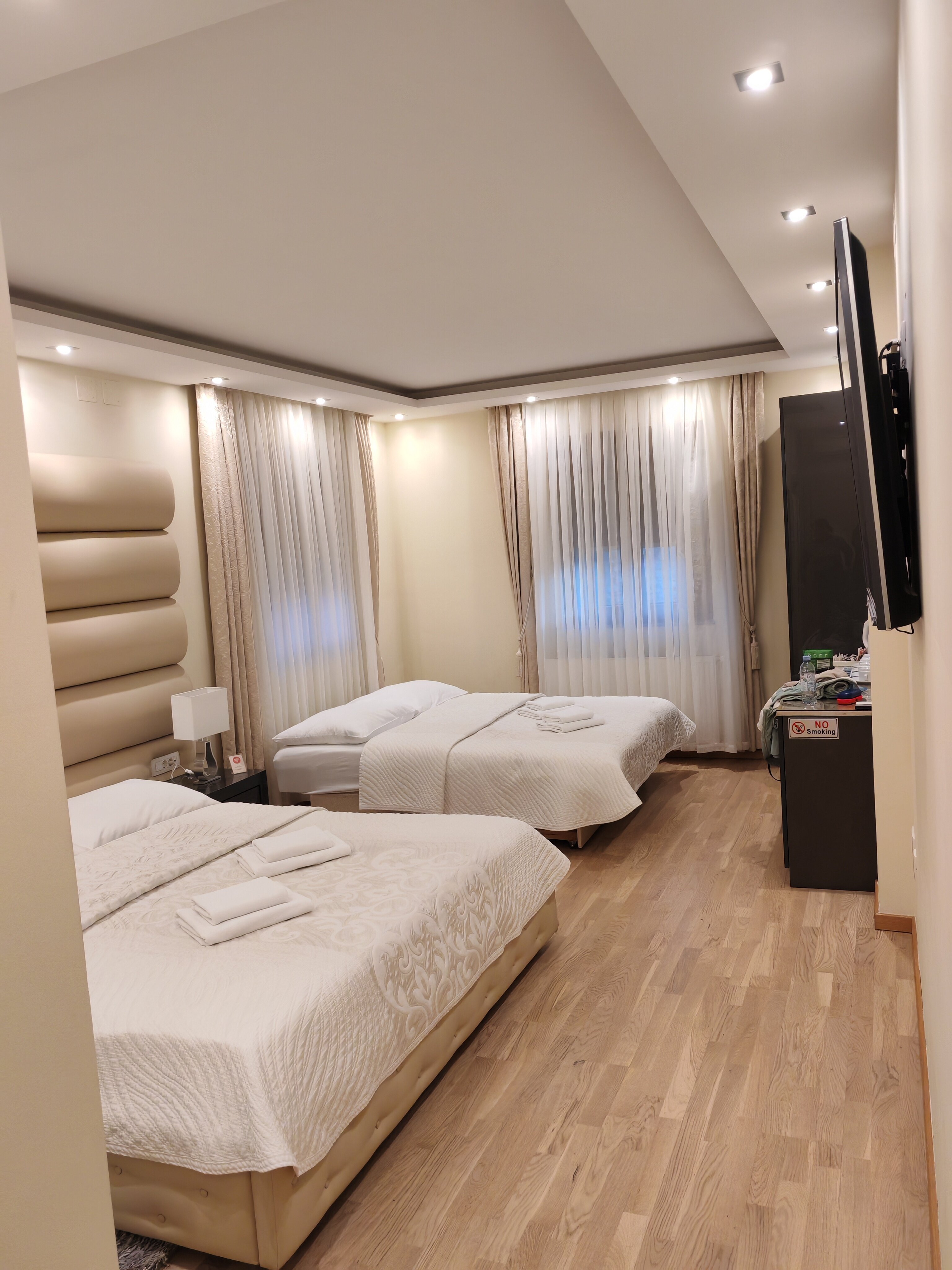 Grand Lakes Rooms-官方