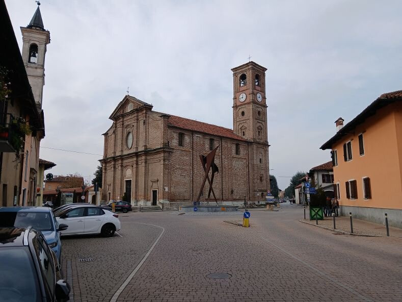 Chiesa Parrocchiale Dei Santi Pietro E Paolo Apostoli