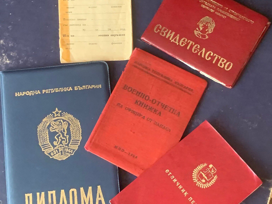 The Red Flat-索非亚必去景点